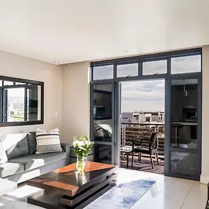 Eden On The Bay Luxury Apartments, Blouberg, Cape Town Apartment